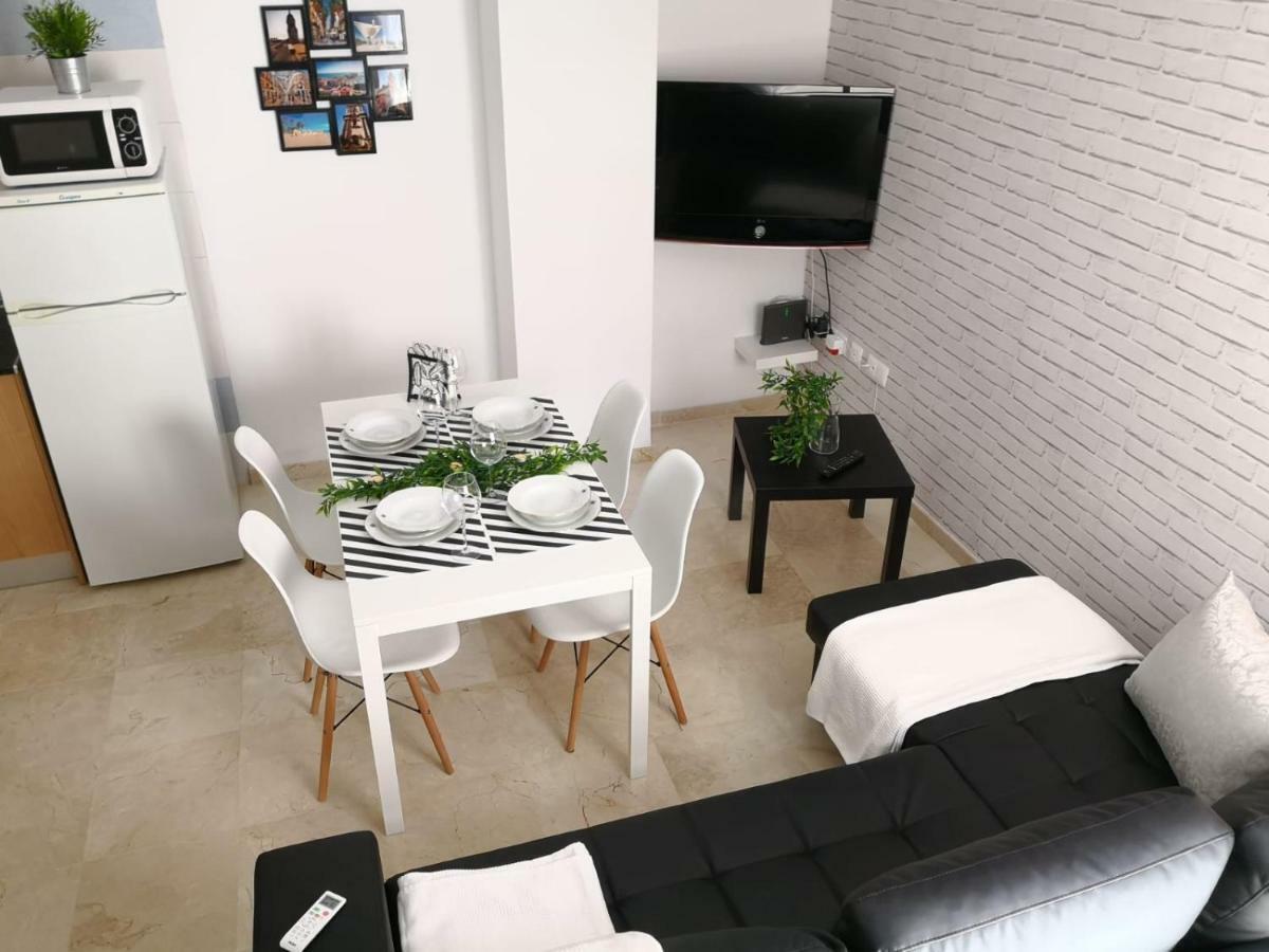 Apartamento La Victoria Malaga Exterior photo